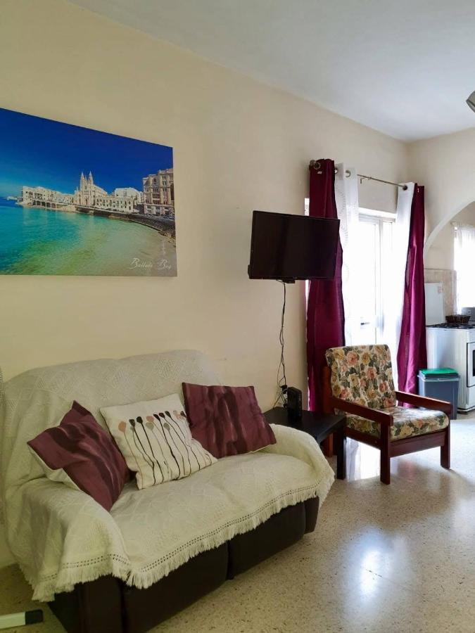Appartamento Kennedy Court - Prime Location - Bus Terminus St. Paul's Bay Esterno foto
