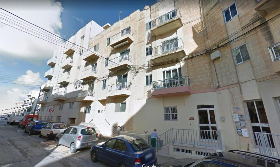 Appartamento Kennedy Court - Prime Location - Bus Terminus St. Paul's Bay Esterno foto