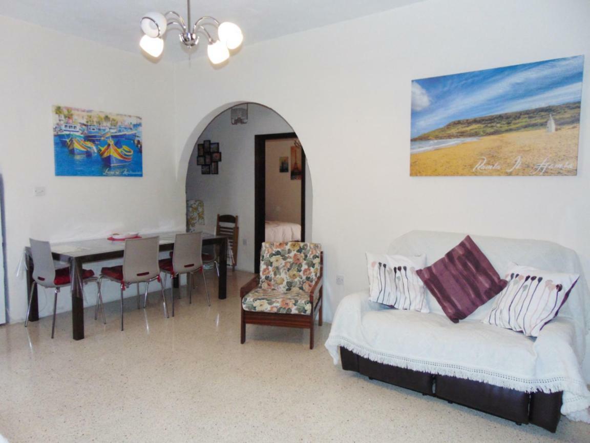 Appartamento Kennedy Court - Prime Location - Bus Terminus St. Paul's Bay Esterno foto
